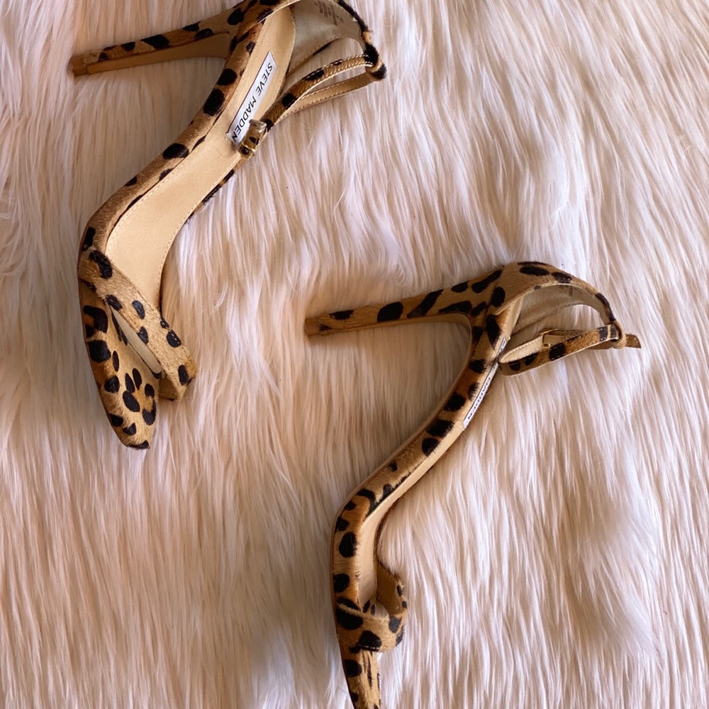 (SOLD) Steve Madden Leopard shoes